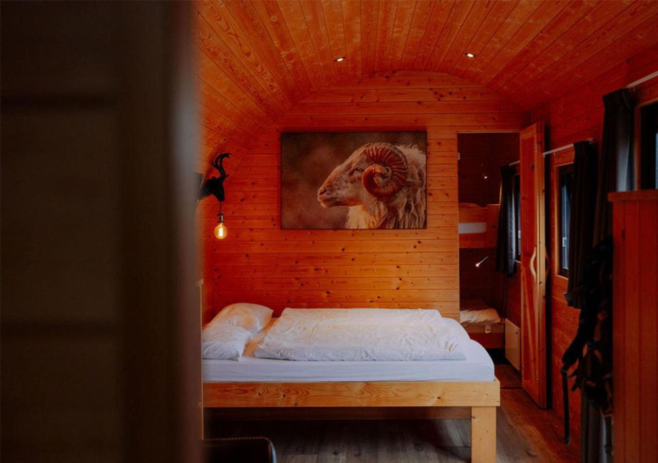 Azur Camping Schwaebische Alb 索嫩布尔 外观 照片