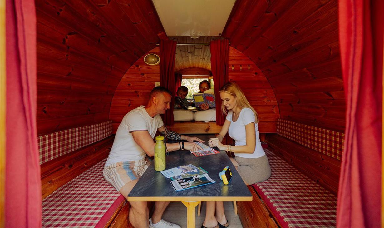 Azur Camping Schwaebische Alb 索嫩布尔 外观 照片