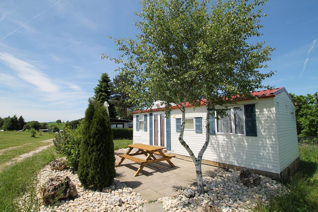 Azur Camping Schwaebische Alb 索嫩布尔 外观 照片